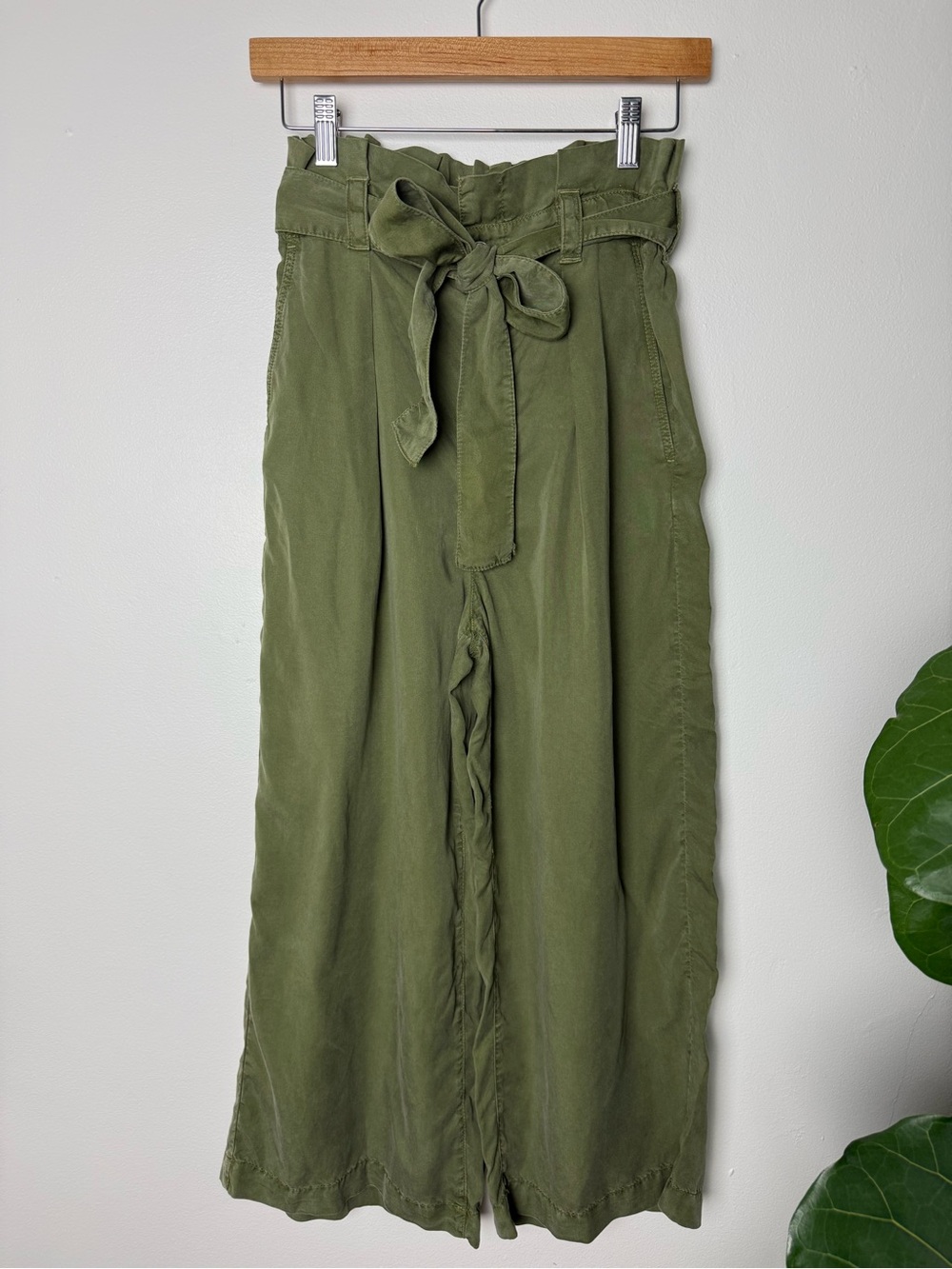 Zara Olive Green Paperbag Waist Wide Leg Pants Size S NWT